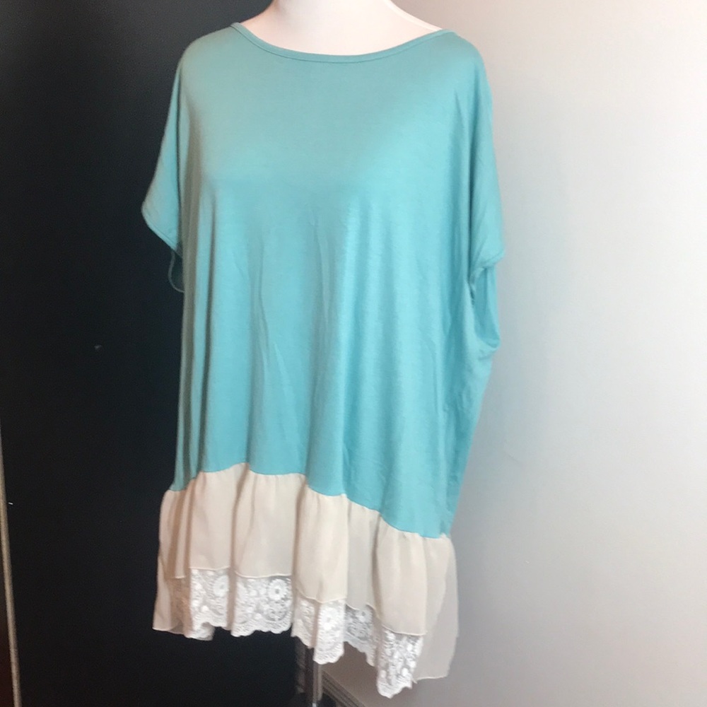 Plus size Teal slightly high low top
